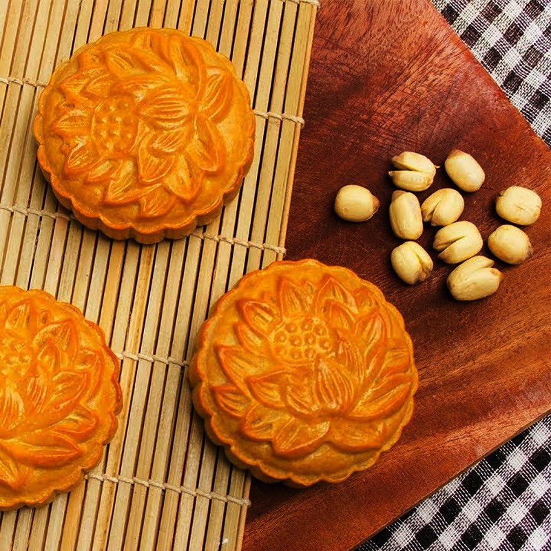 Bánh trung thu hạt sen