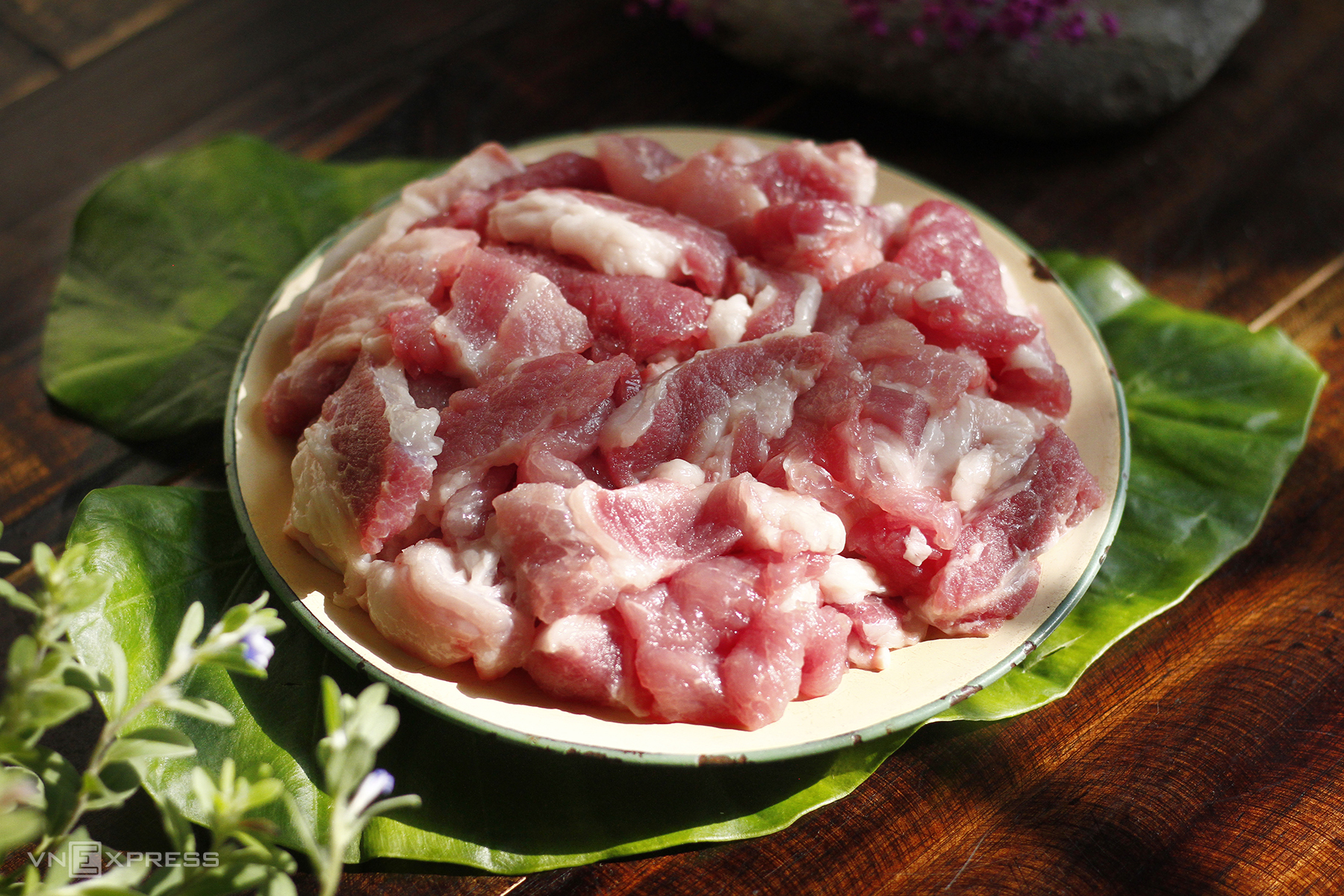 Bí quyết chọn thịt và cách tẩm ướp thịt trước khi chiên