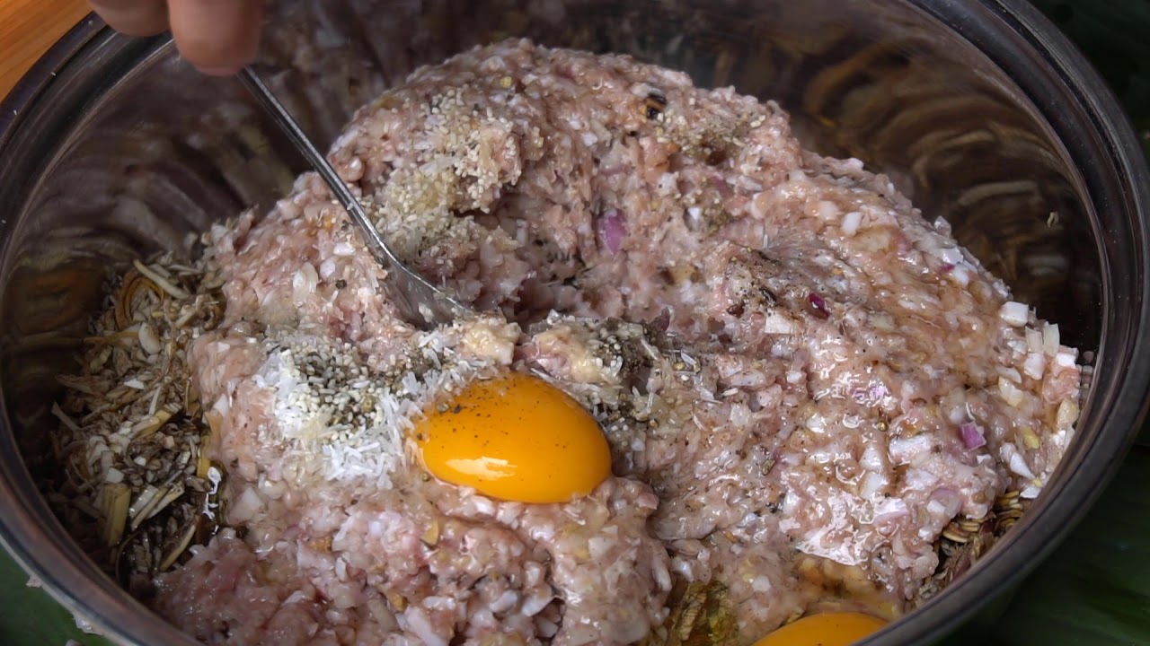 Cách làm hoa chuối hấp thịt lợn