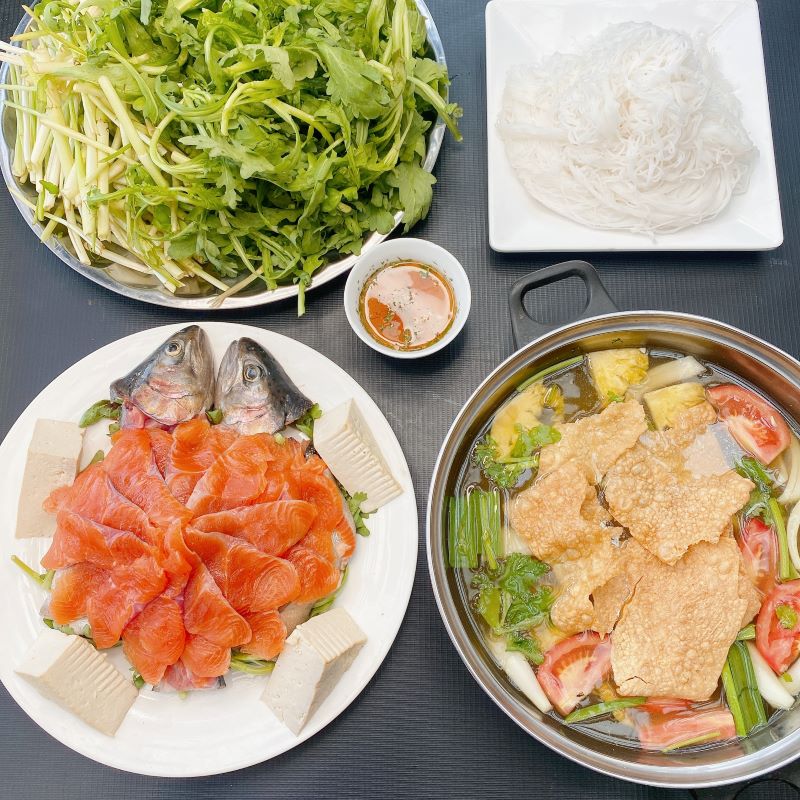 Cách làm lẩu cá hồi sapa