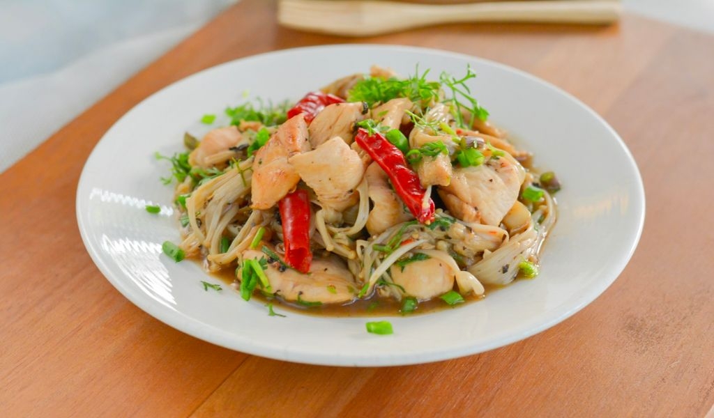 Cách xào thịt gà sao cho thơm ngon