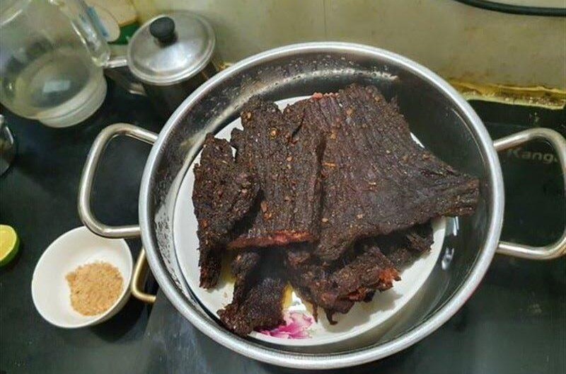 Hấp thịt trâu gác bếp