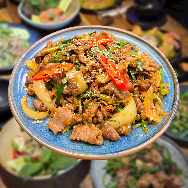 Hoàn thiện và trình bày