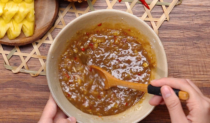 Làm nước chấm thịt trâu luộc