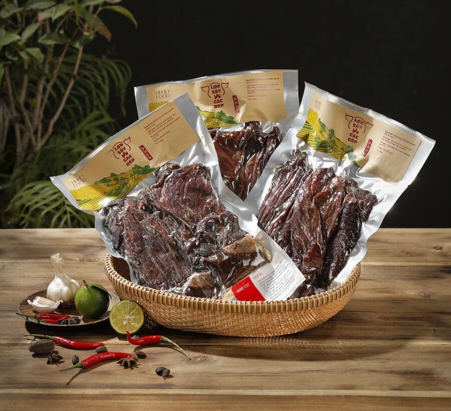 Mách bạn 3 cách bảo quản thịt lợn gác bếp lâu, không bị mốc