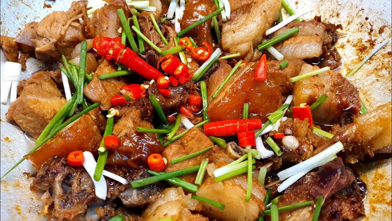 Dinh dưỡng từ thịt heo quay