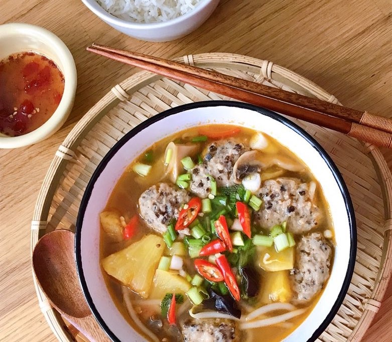 Mọc nấu canh chua