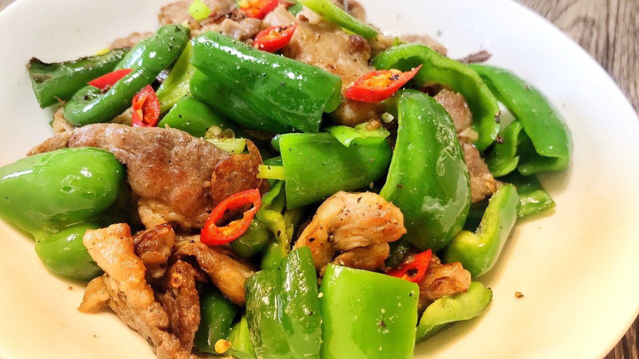Món thịt heo xào ớt chuông