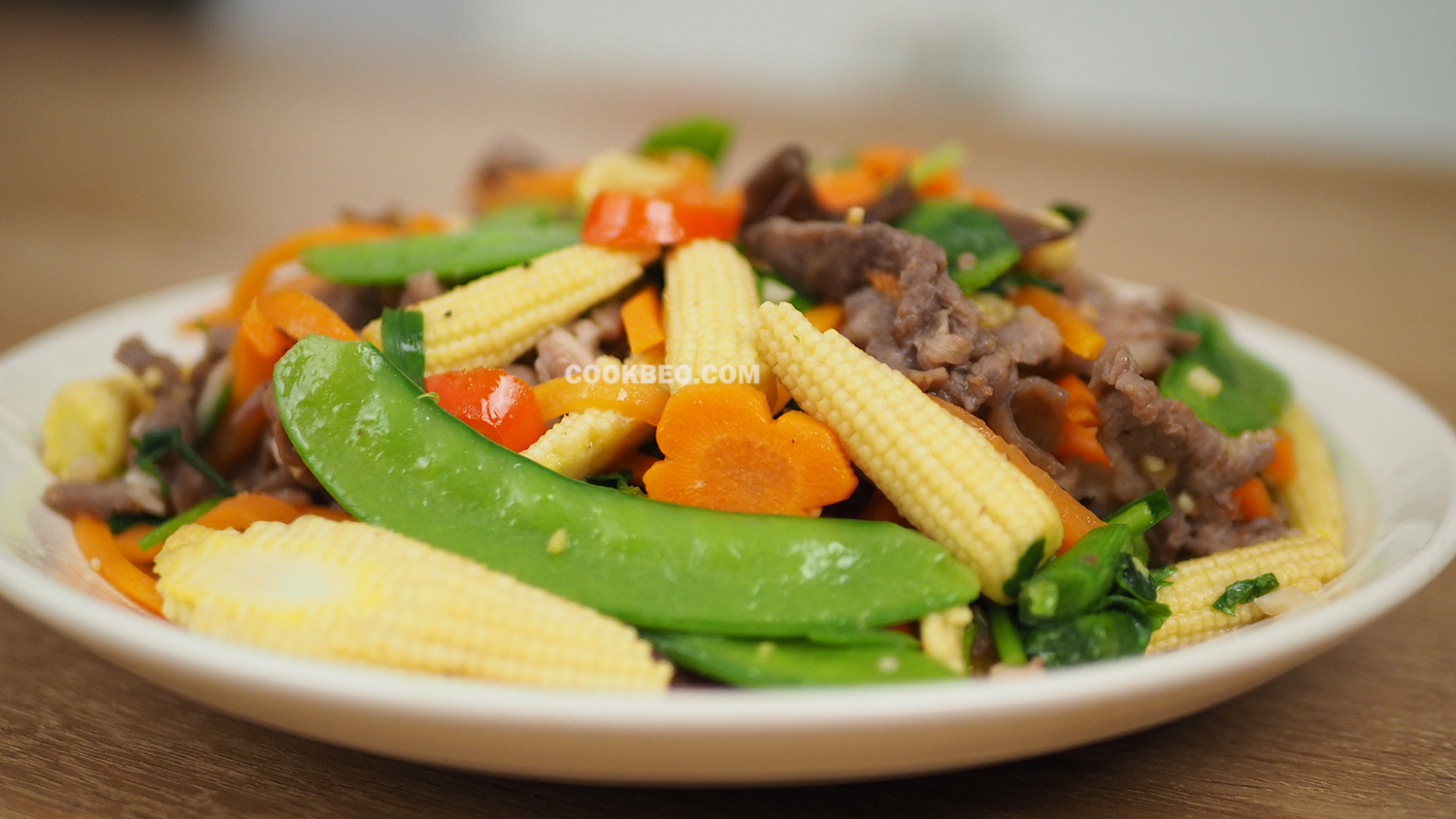 Ngô bao tử xào thịt lợn