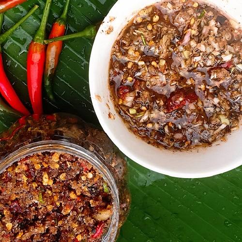 Nước chấm mắm làm từ hạt dổi