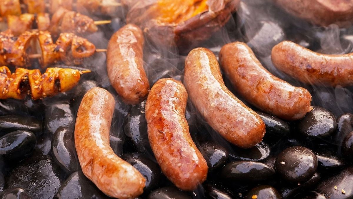 Lạp xưởng nướng