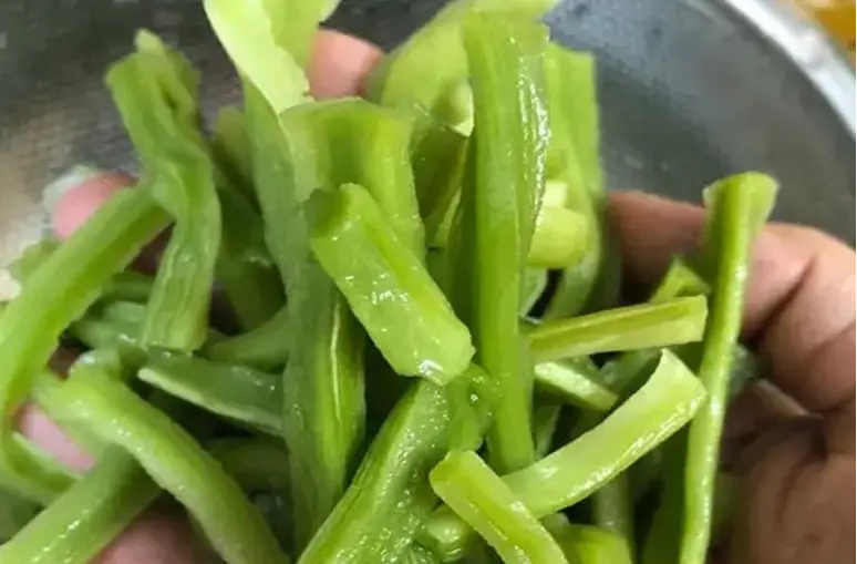 Rau tiến vua sau khi ngâm