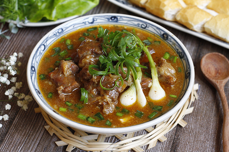 Thịt bò kho thảo quả
