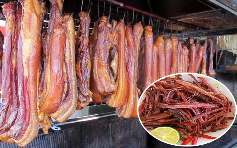 Thịt lợn gác bếp xé sợi