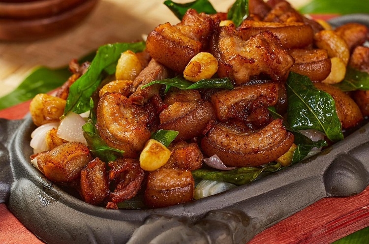 Thưởng thức bê chao tỏi