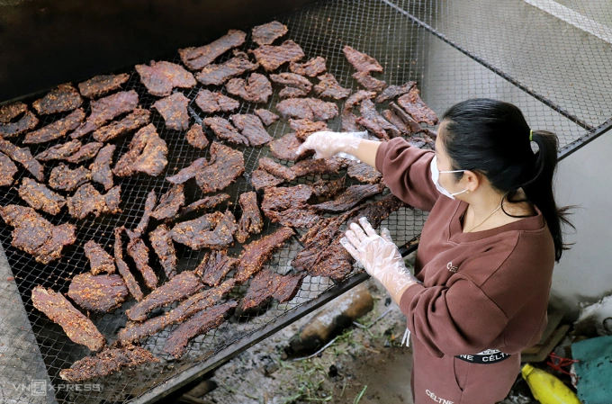 Cách làm bò gác bếp xứ Nghệ 