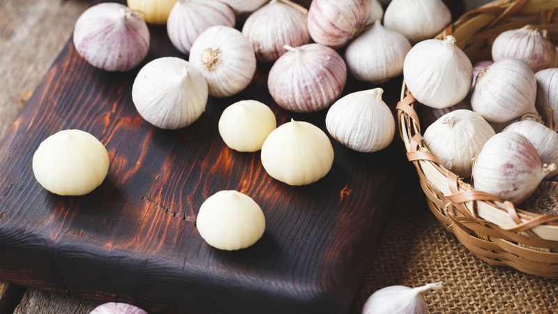 Cách sử dụng tỏi cô đơn