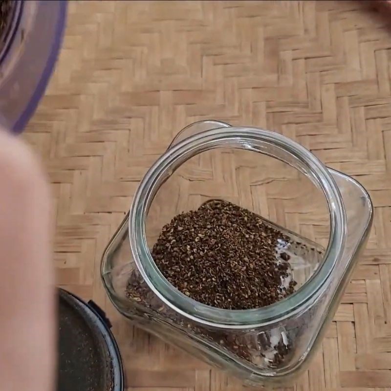 Giã hoặc xay hạt dổi