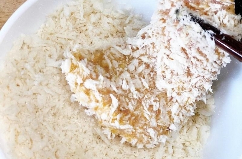 Làm bột chiên xù