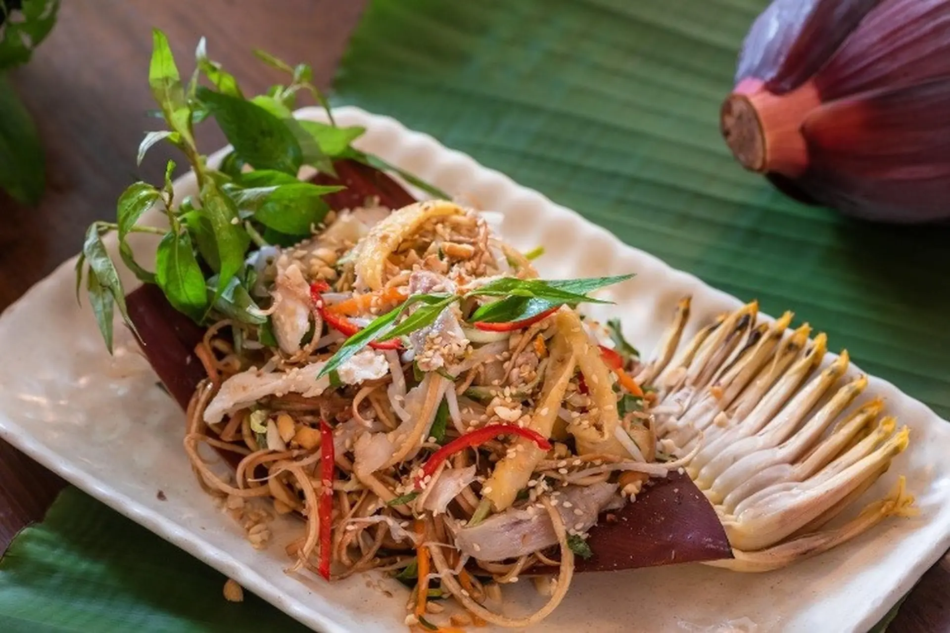 Nộm hoa chuối thịt gà