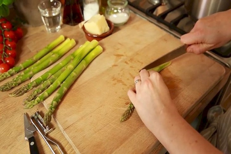 Sơ chế măng tây