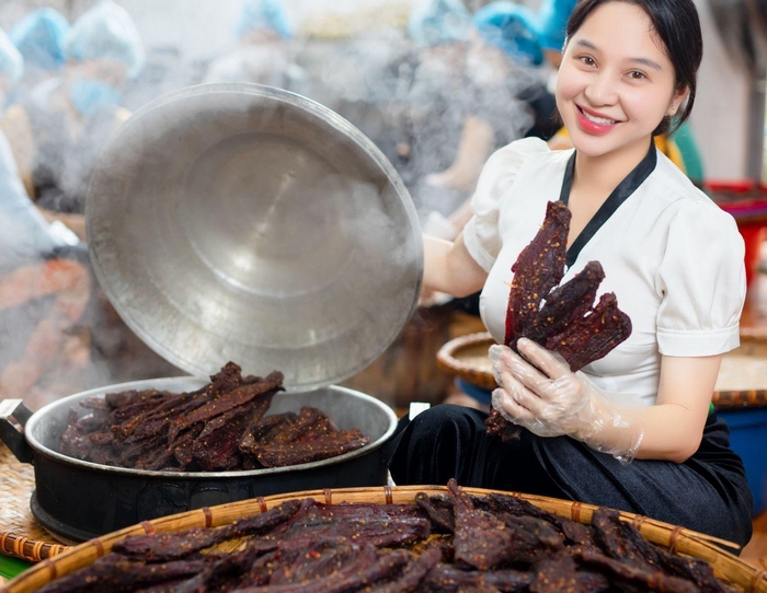 Thịt trâu gác bếp Huho